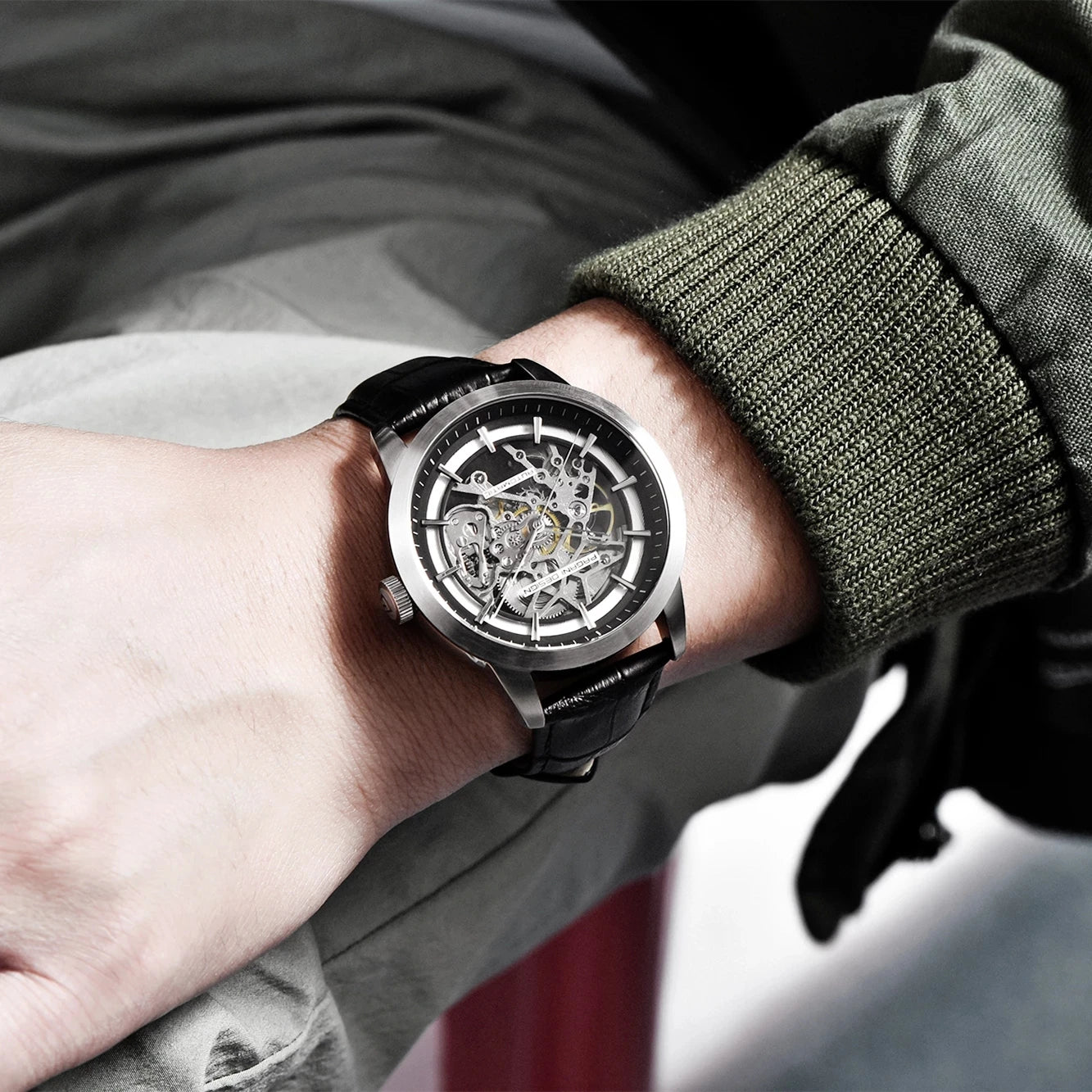 Men’s Skeleton Mechanical Watch With Leather Strap