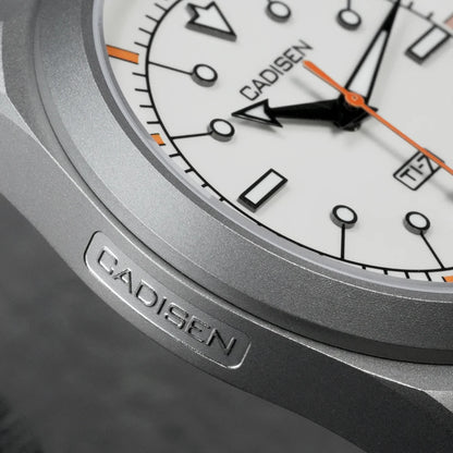 Titanium Automatic Dive Watch – Sapphire Crystal & Lume
