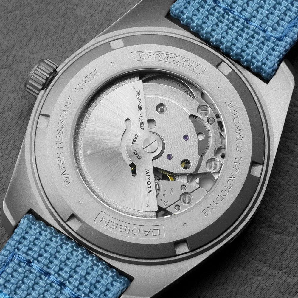 Titanium Automatic Dive Watch – Sapphire Crystal & Lume
